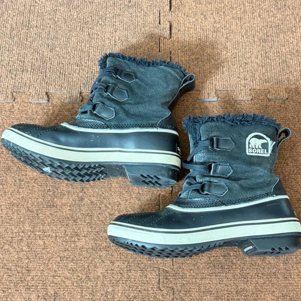 B+ Sorel Winter Carnival Black Waterproof Snow Boots NL1631-010 Womens 8.5 shoes